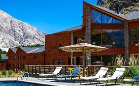 Noi Puma Lodge